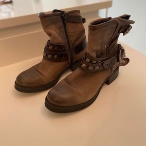 Steve Madden Leather Moto Boots